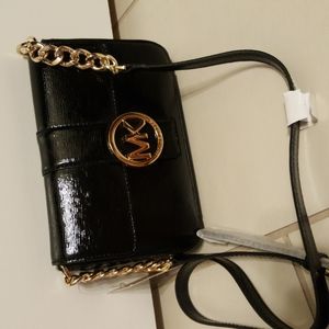 Michael kors gently used bag ..